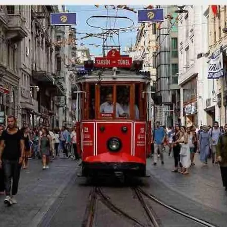 Διαμέρισμα Taksim, ıstiklal Caddesi üzerinde *